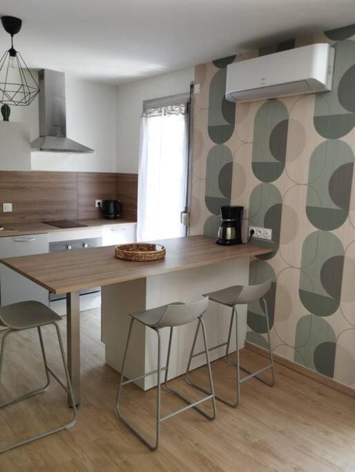 Studio Climatise Et Spacieux Situe Pres Des Parcs Vichy Exteriör bild